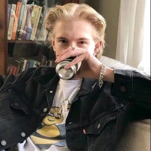 仄