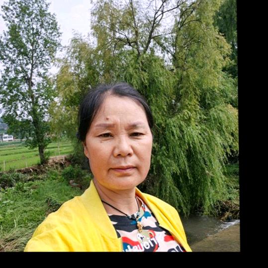 周明艳不定时开播欢迎各位朋友们