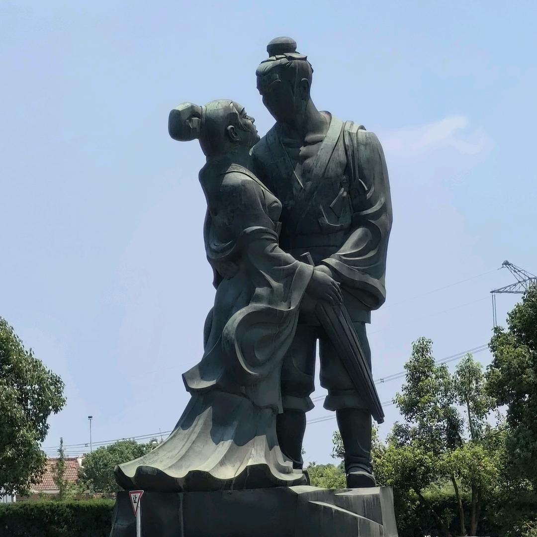 广起起重周胜举