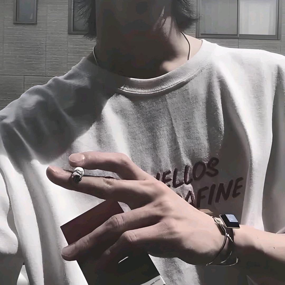 东海娱乐KTV副总监屿辰