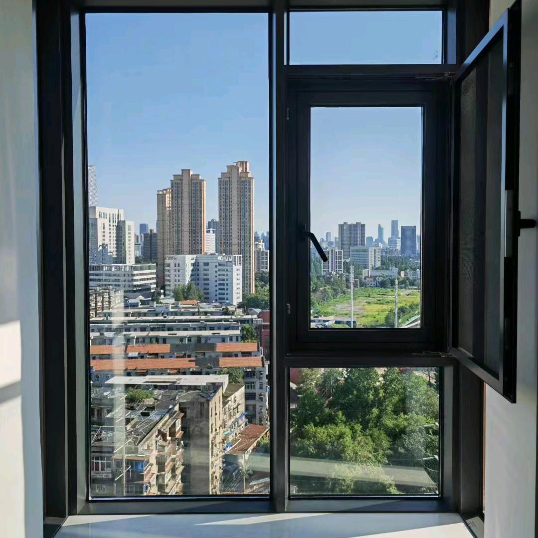 武汉晟格林门窗阿超