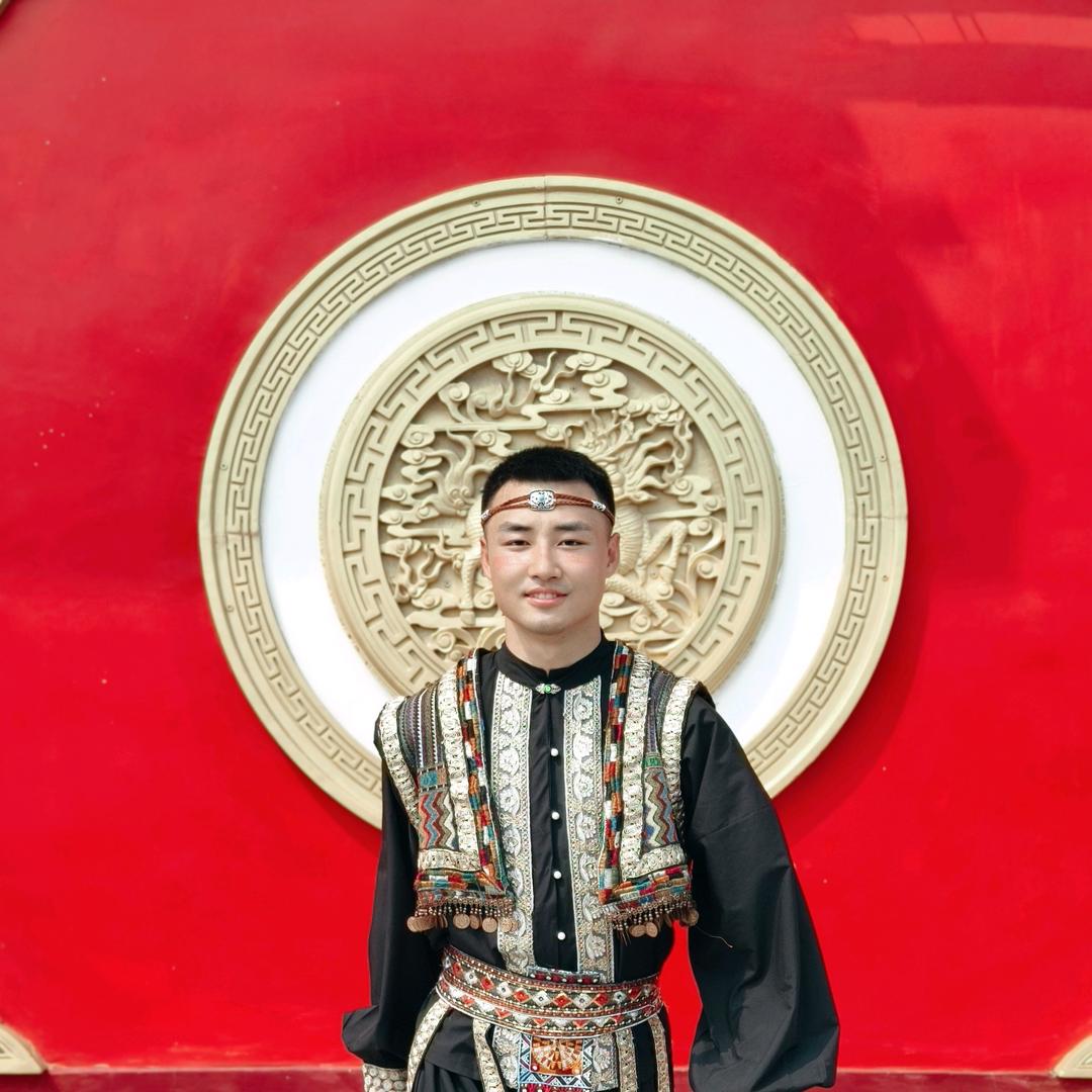 教篮球🏀的杨教练