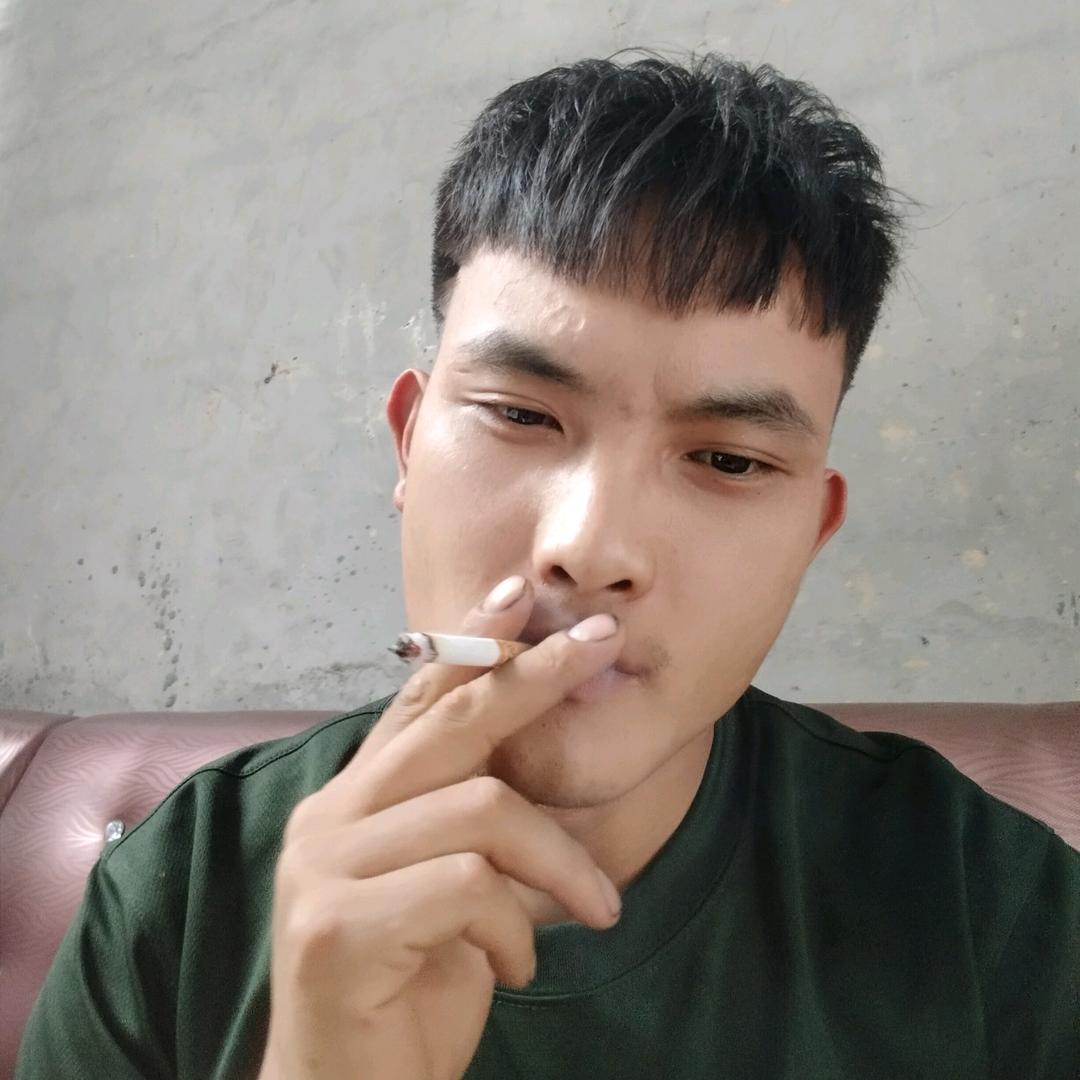 00后小邓