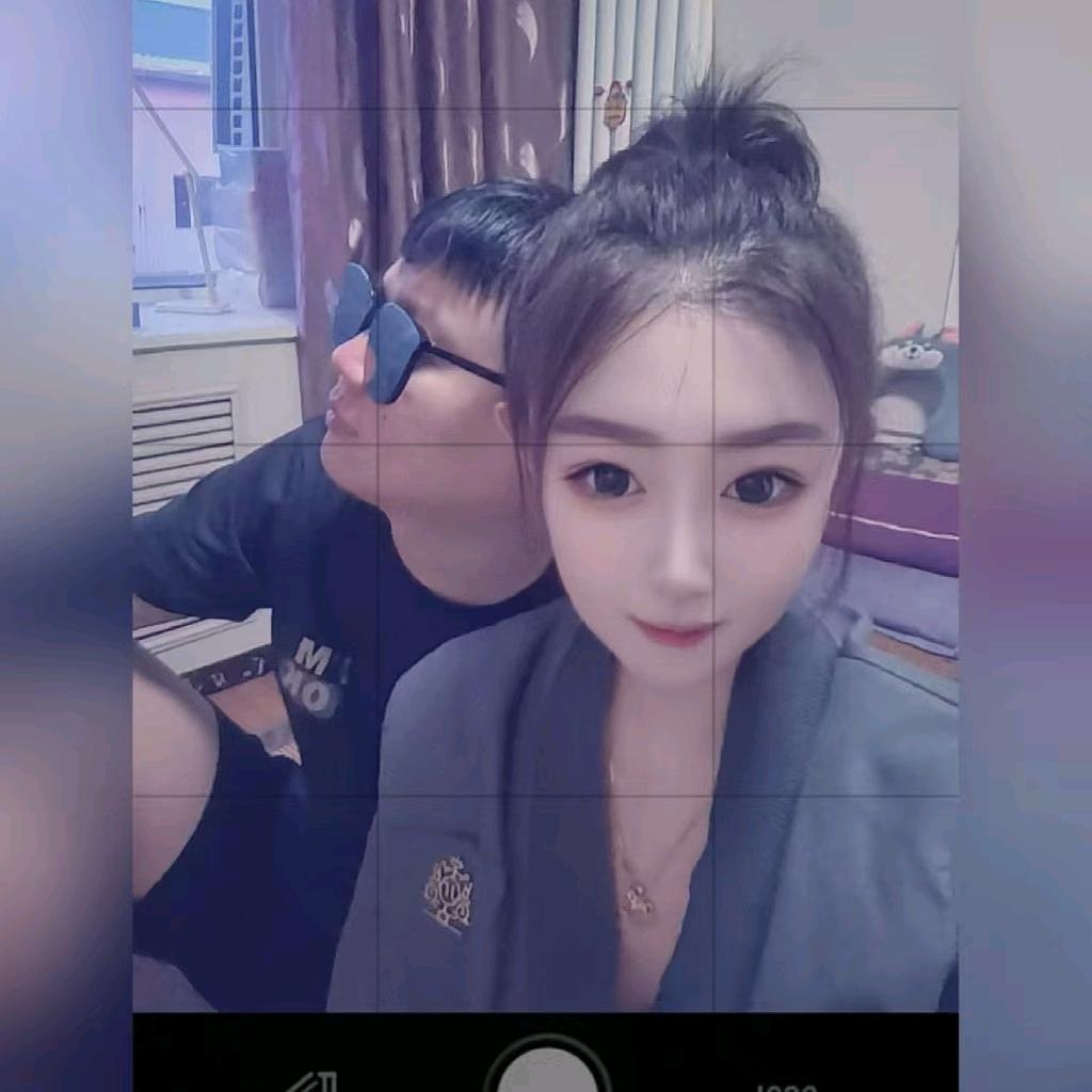 小伊朋友圈（记录相差13岁的日常）