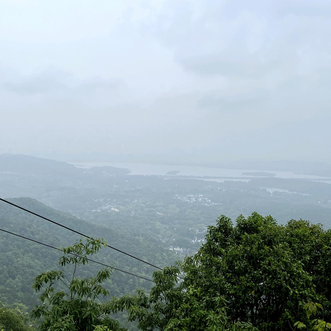 爱钓鱼的荣贵🎣