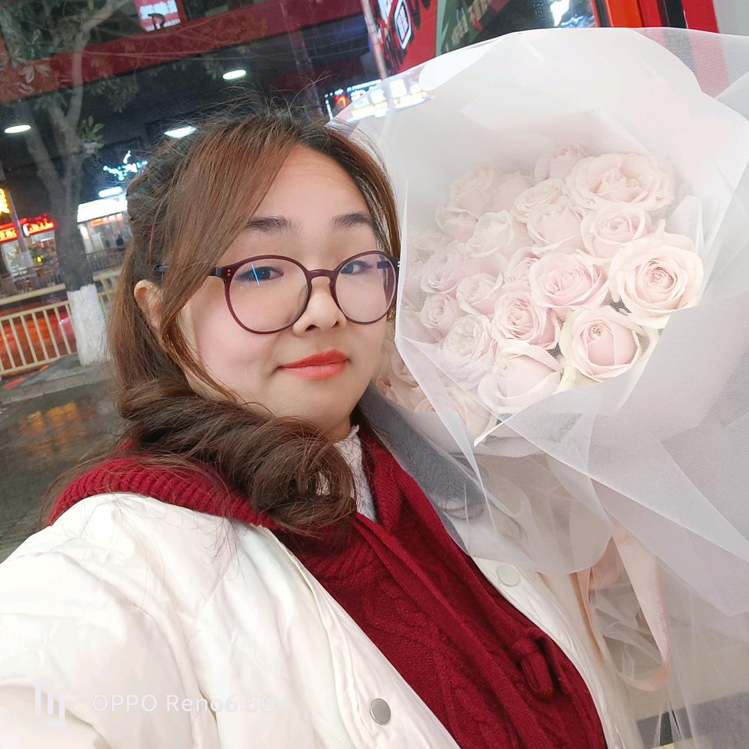 回眸一笑百媚生