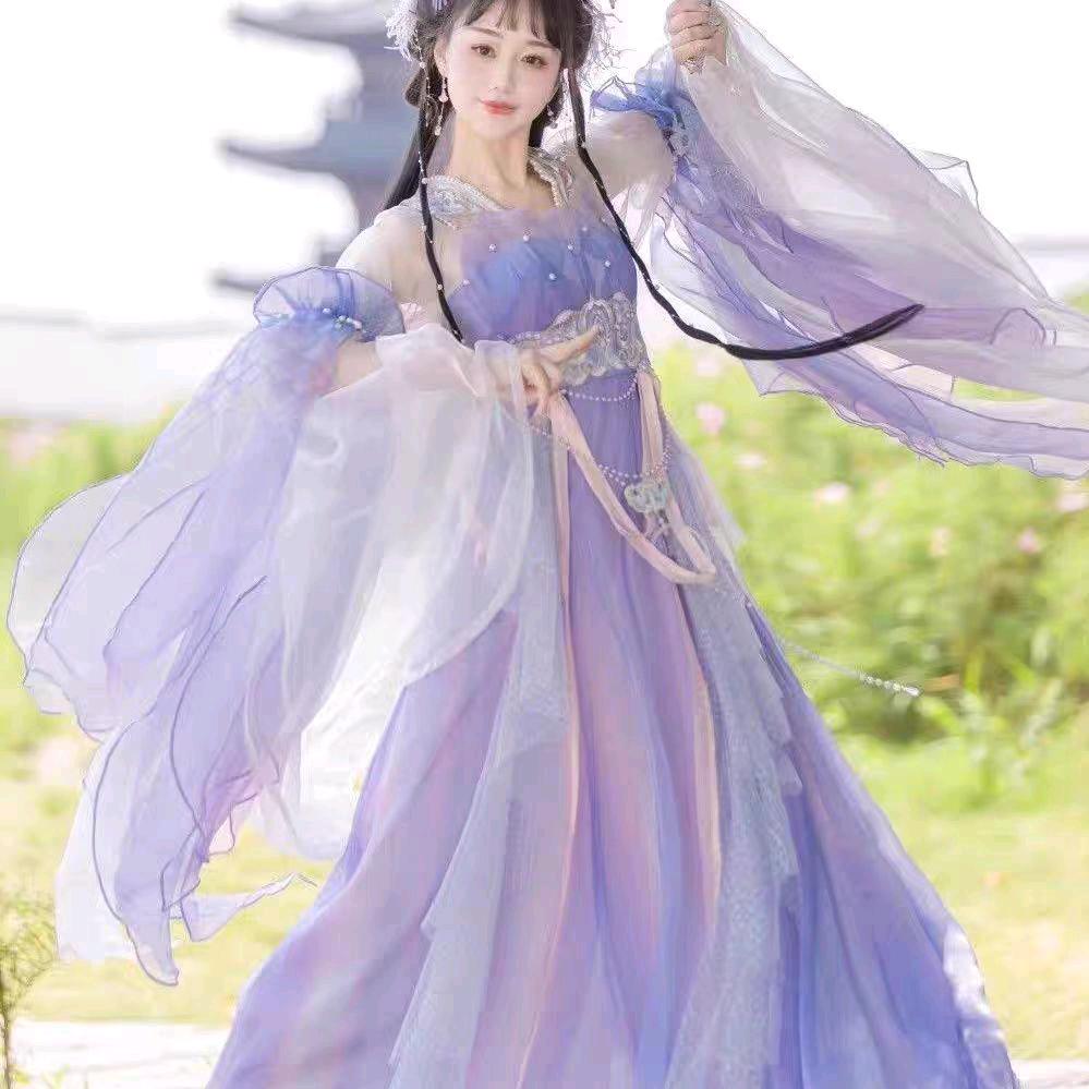 爱玩游戏的小小樱