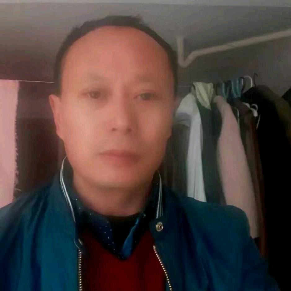 一生无缘，依然坚强。