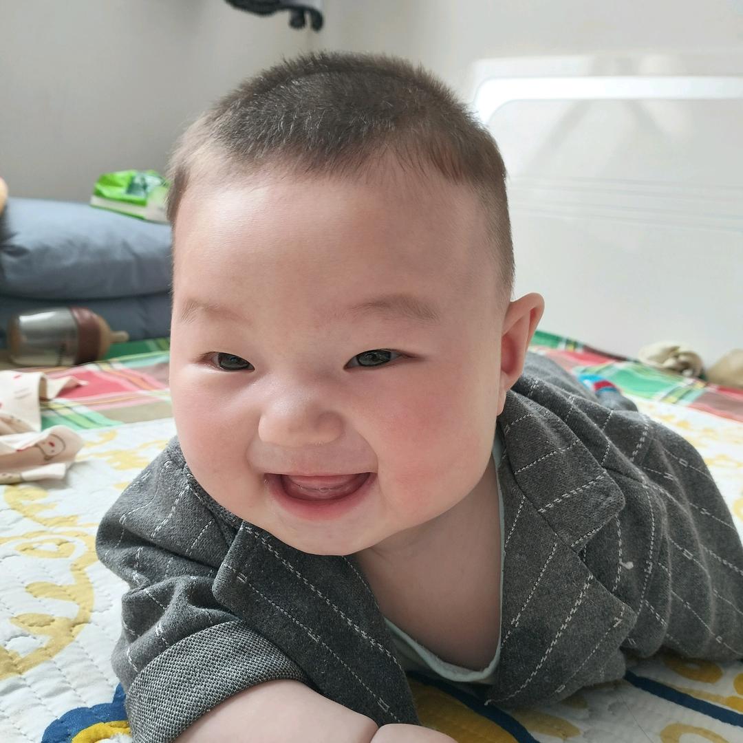玉玉是爱妃