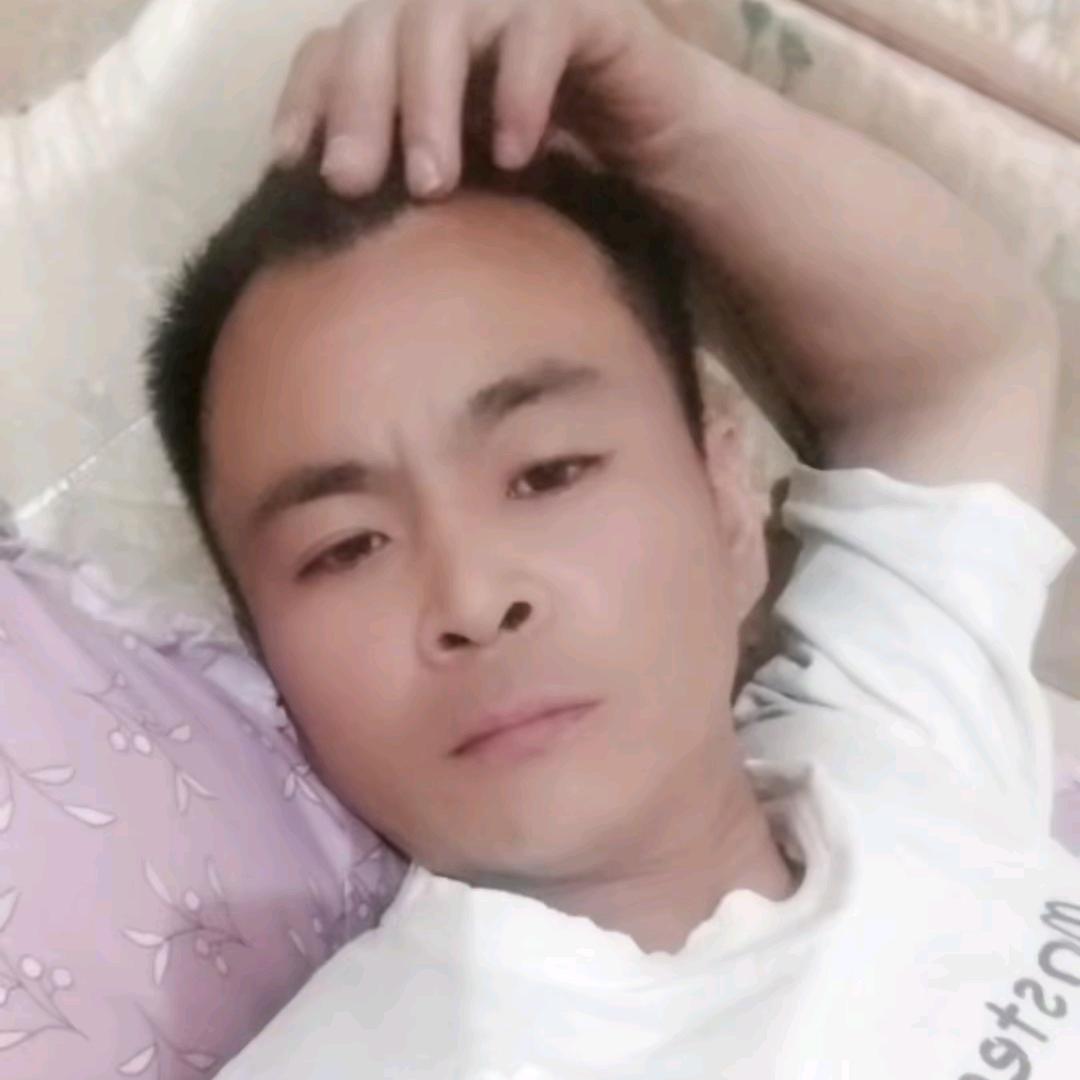 专业做外墙真石漆，多彩漆，岩片漆，水包水