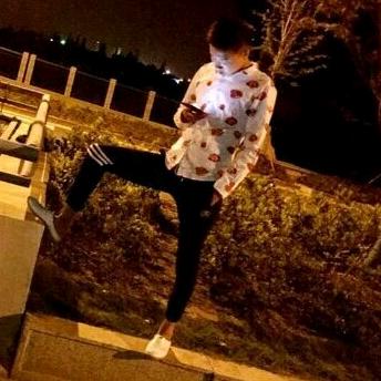 斩断𓂃情魂🚬