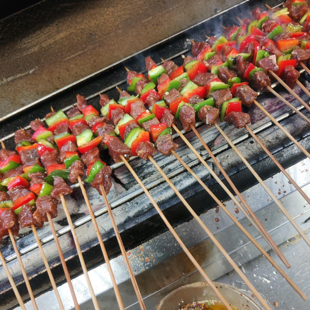 眉山首家碳烤“鲽鱼头”小串