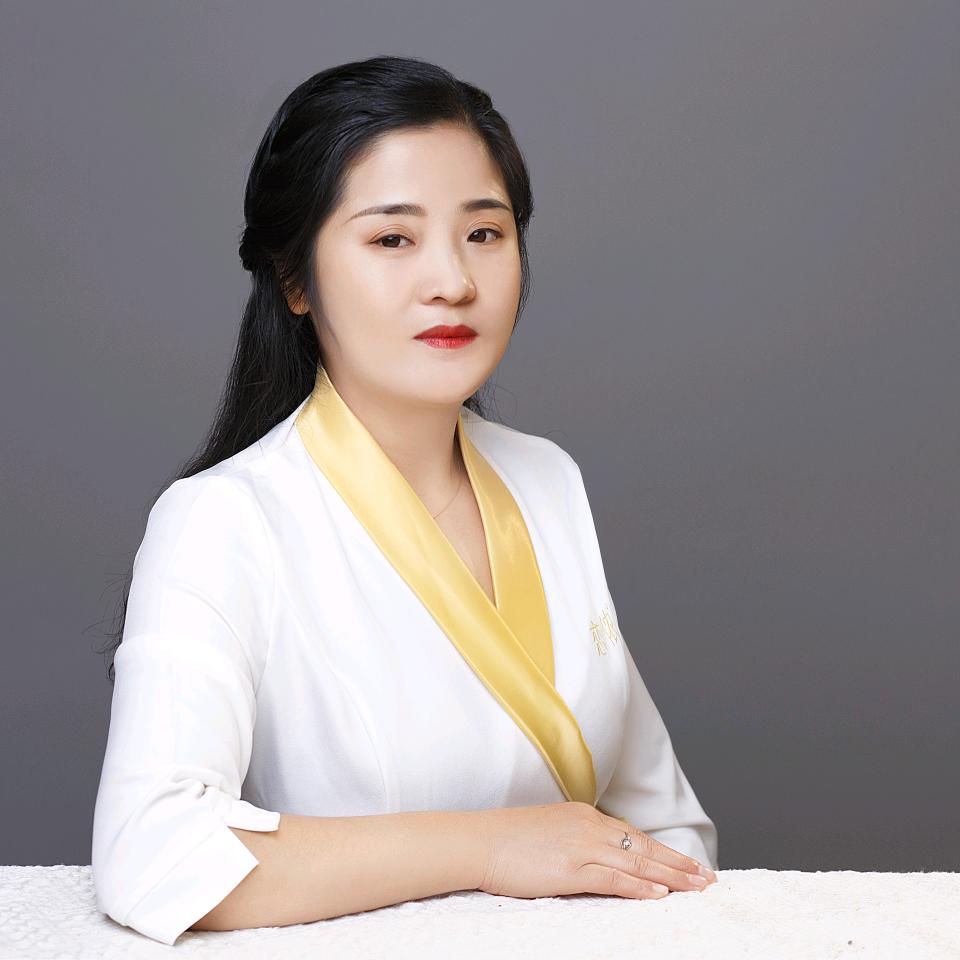 恋侬管理师阿英