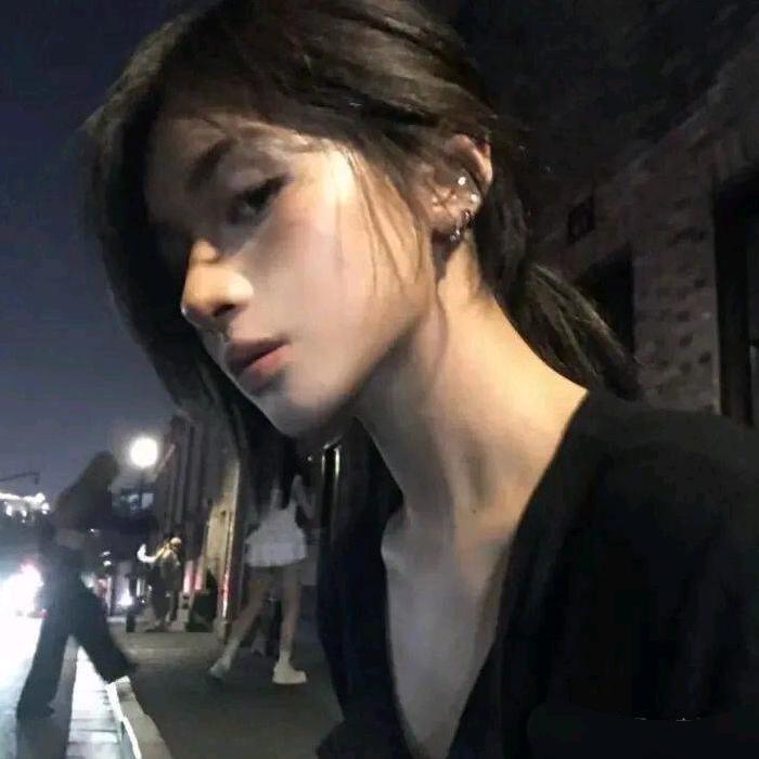 ᅟᅟ