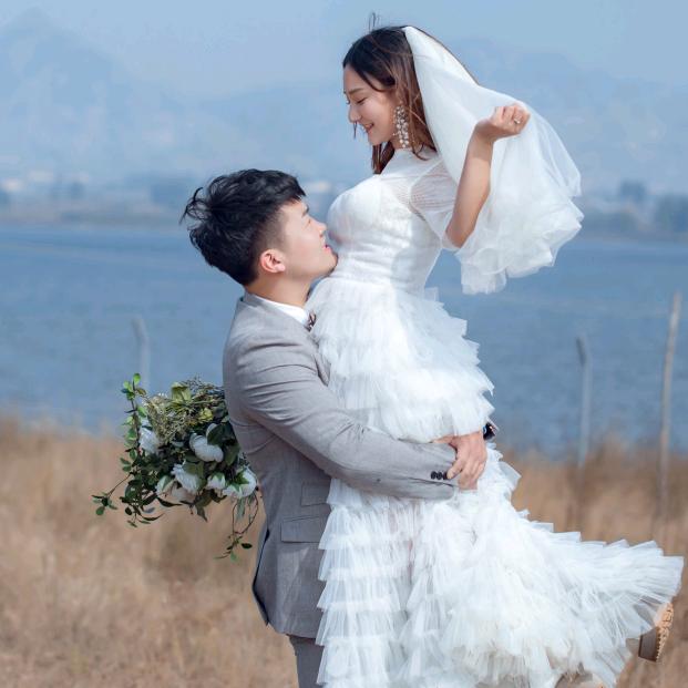 冯小姐的张先生