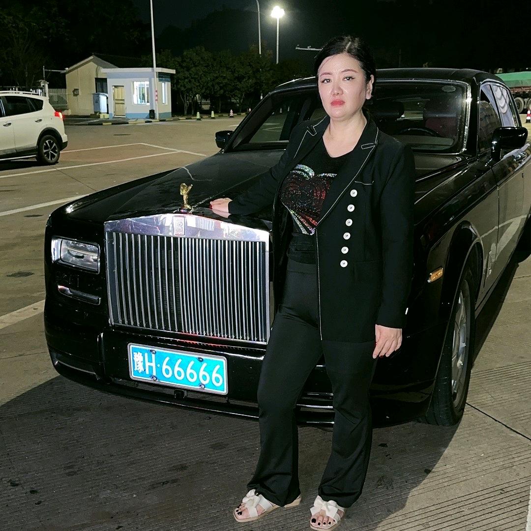 温州妍妍总裁（缺个大当家）