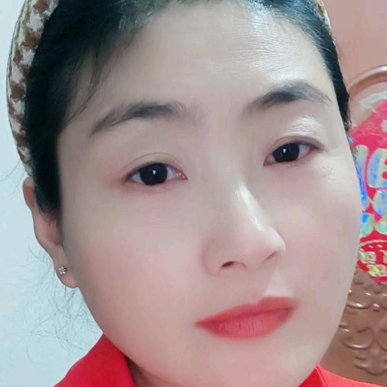 开心梅子【77年的小龙女】