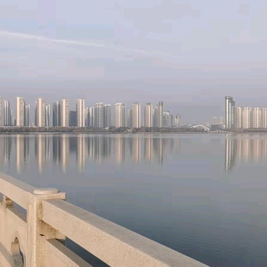 い한밀영い，