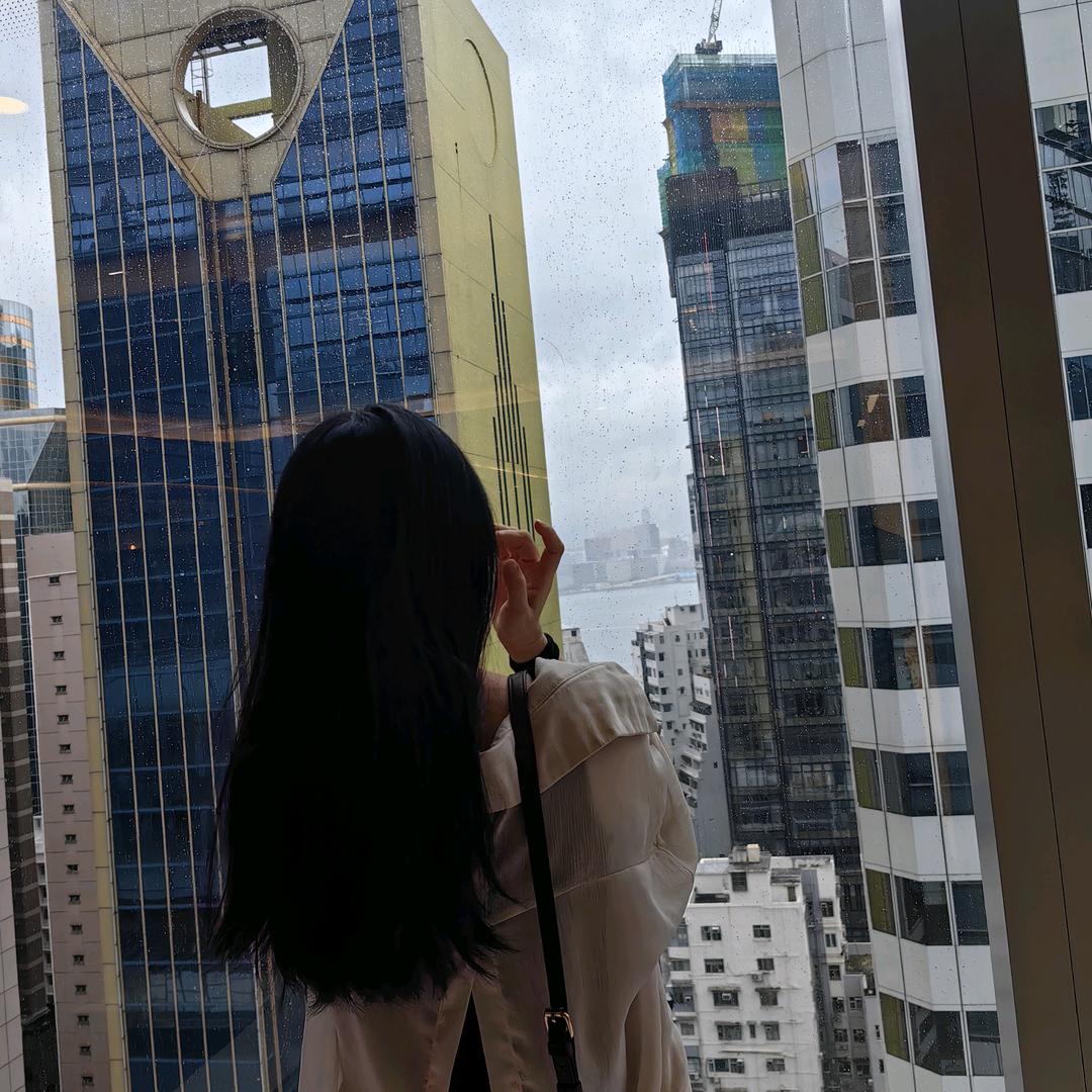 绊人心,莫相识。