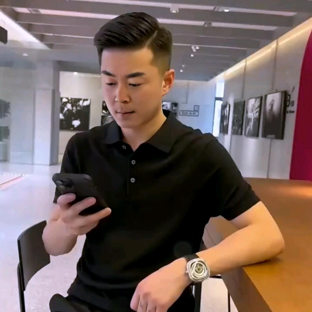 听风的蚕：