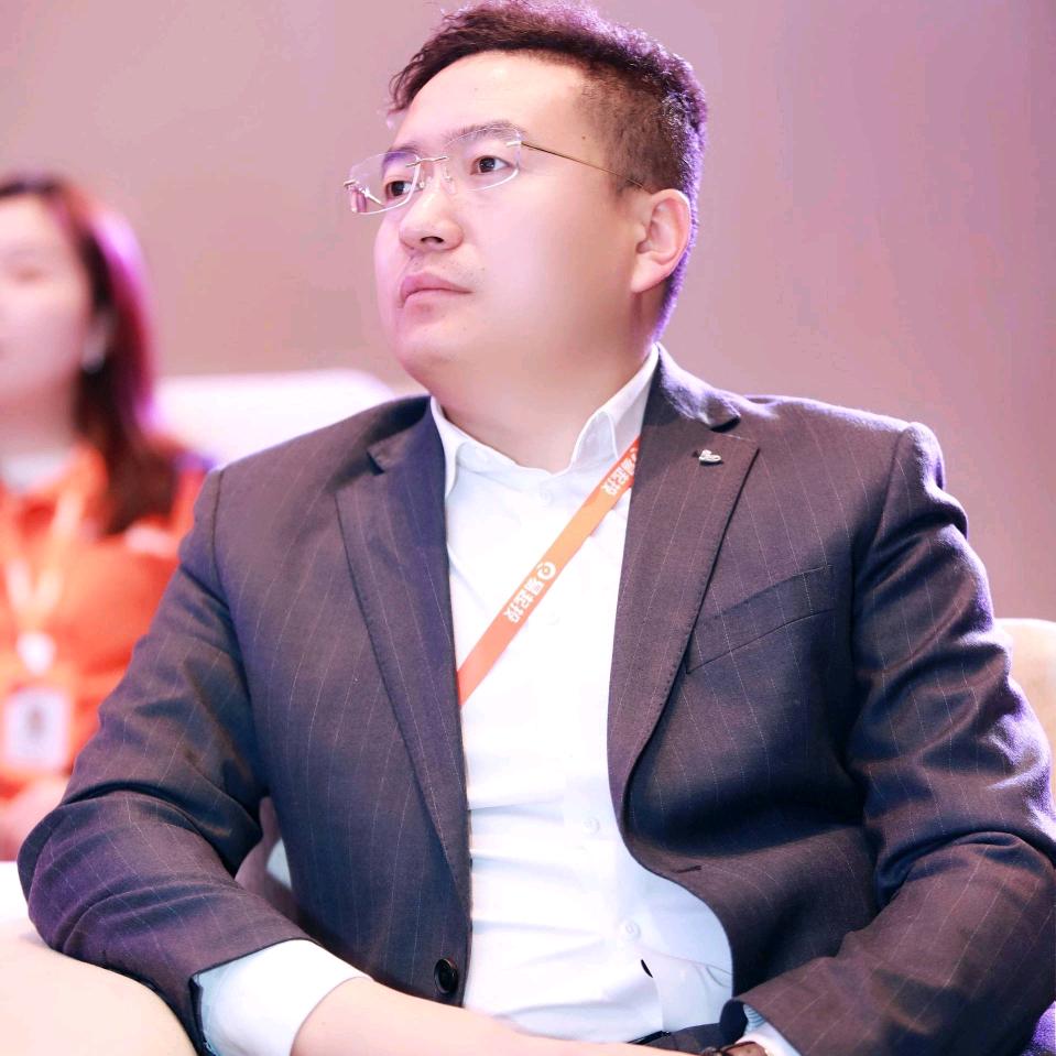 易起投胡舒平