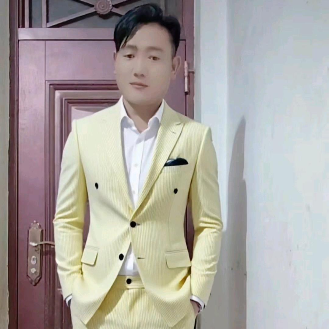 爱打歌的胡龍彪