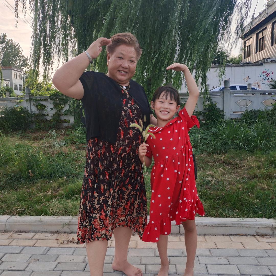 王子辰奶奶。