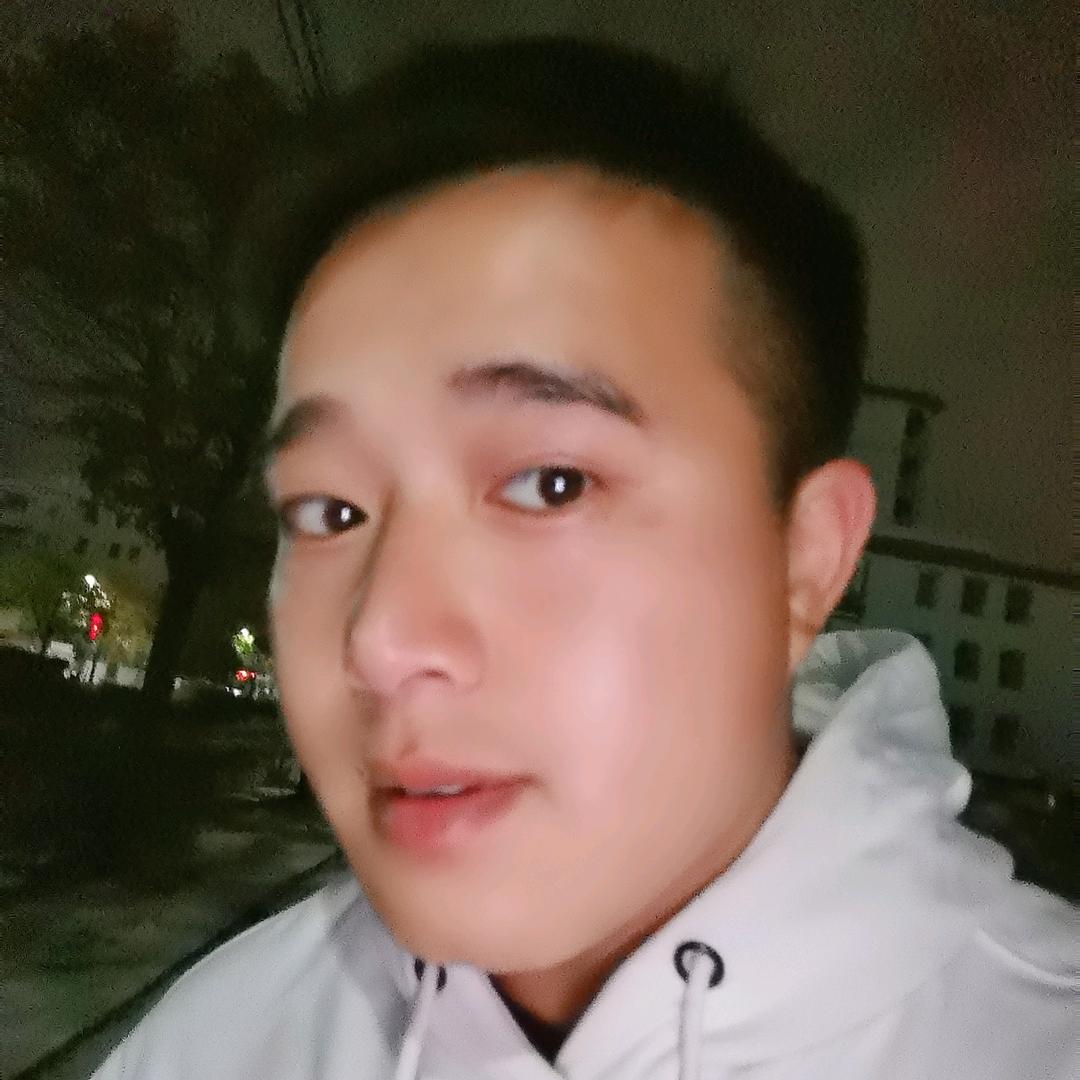 累就某