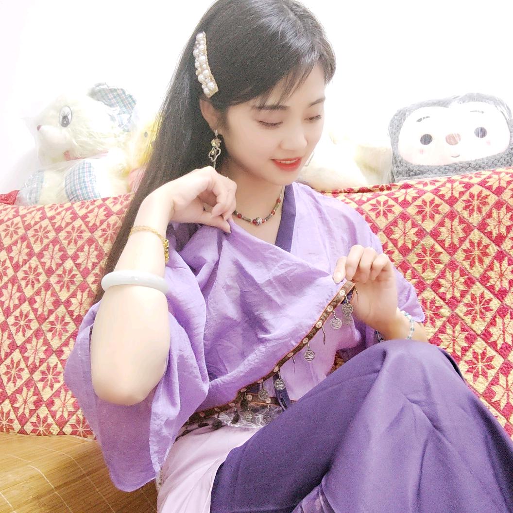 ✘☞路灯下的，小女孩♥