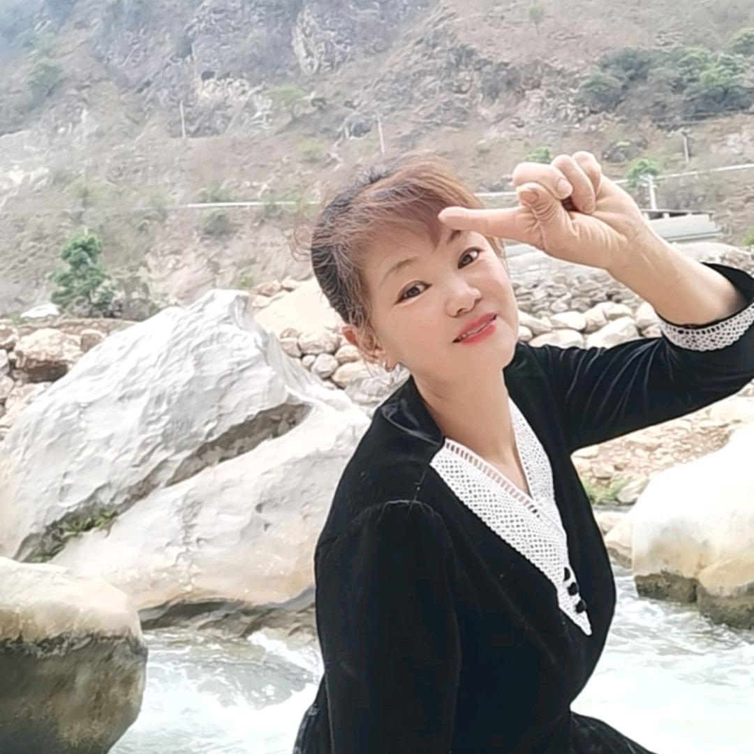 闻歌而蹈💃💃