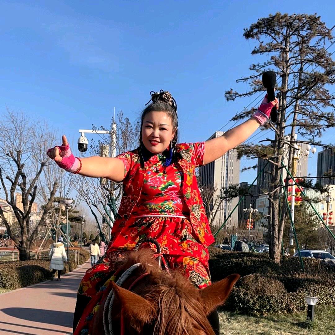 胖妹（白发魔女）