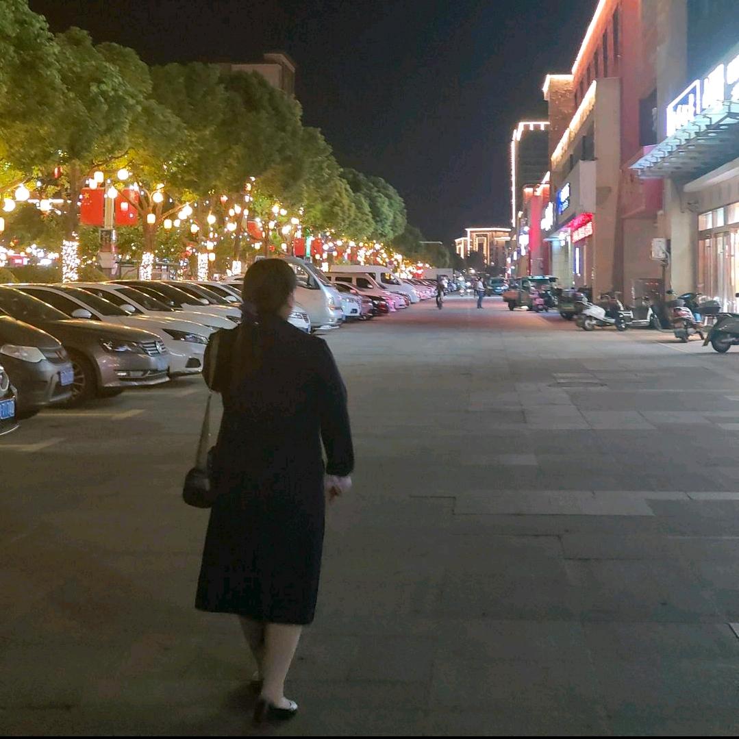 阿梦达人超市橱窗免私聊有疑问请咨询客服