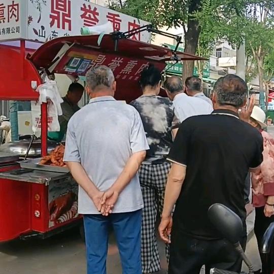 鼎誉熏肉新领路店