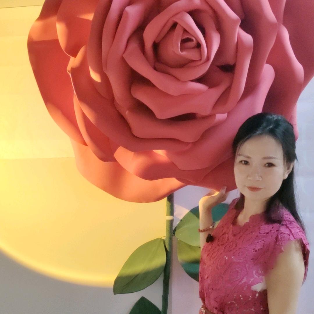 娟娟吃喝玩乐