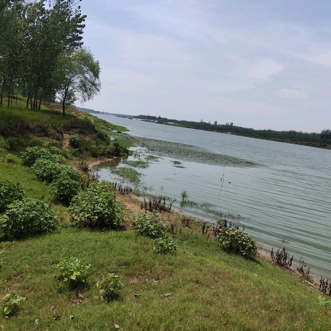 乡里日常生活。