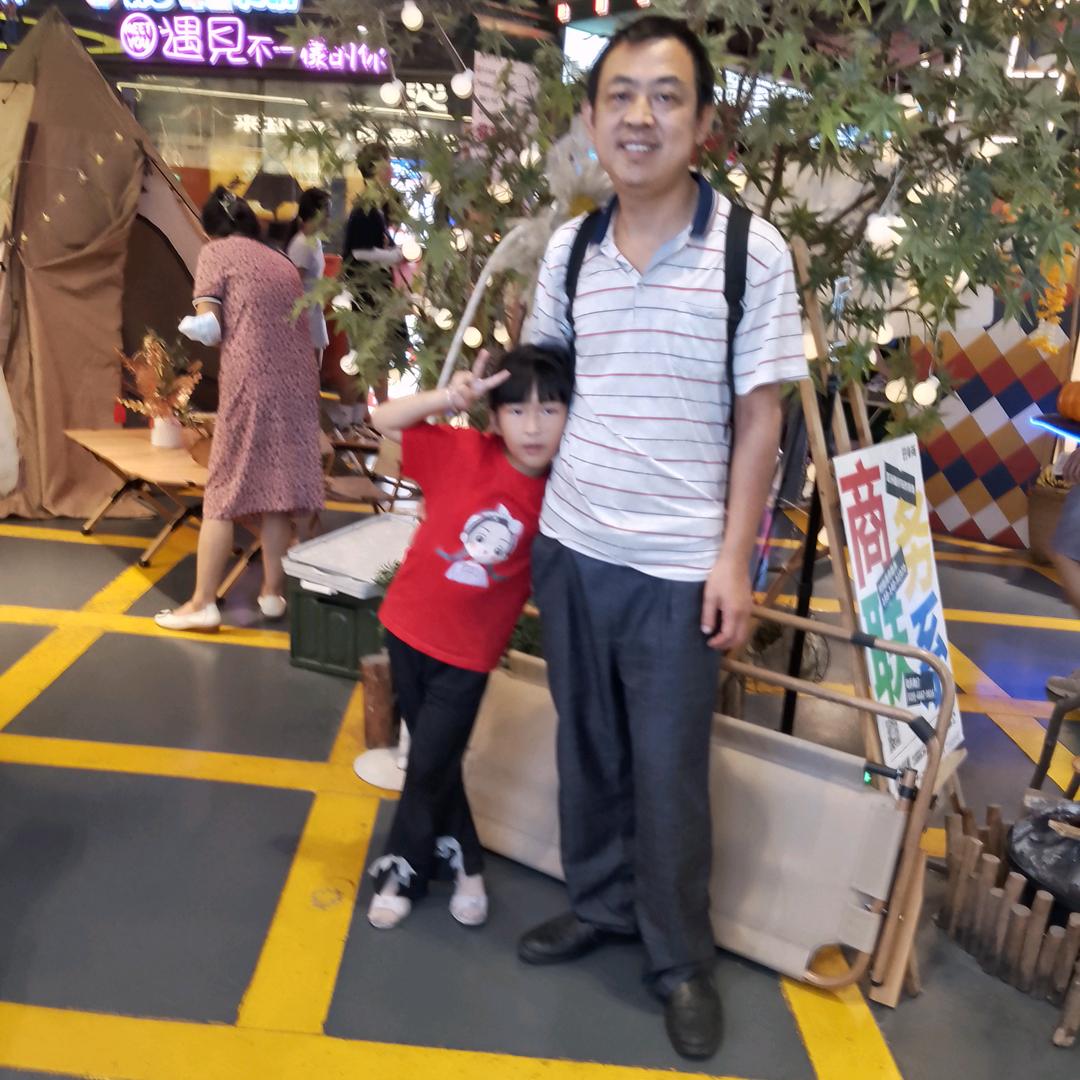 连连服饰，富哥