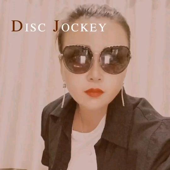 鱼你同行山水为伴