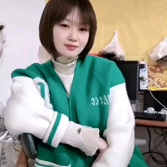 @秀秀学跳舞💃
