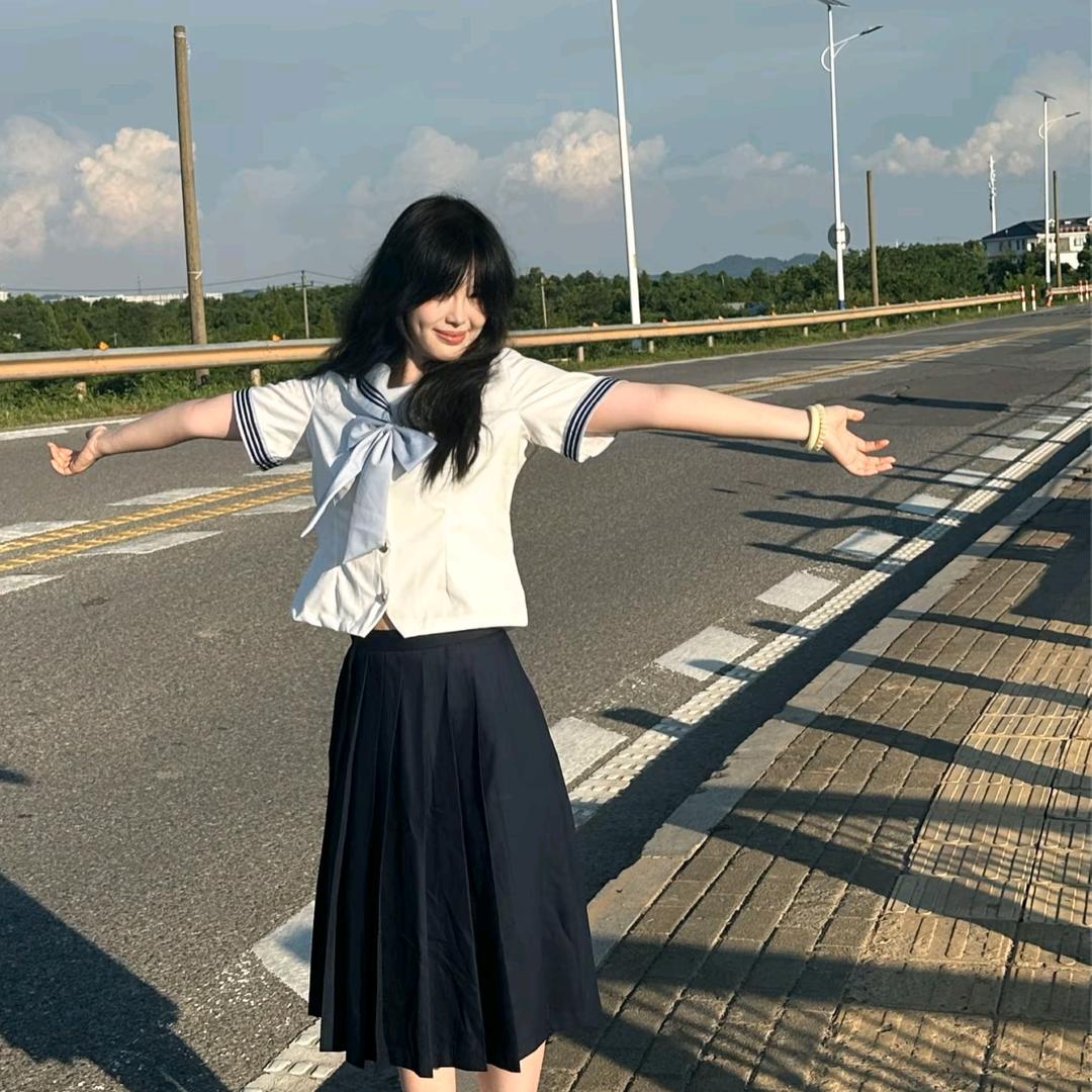 ◉‿◉