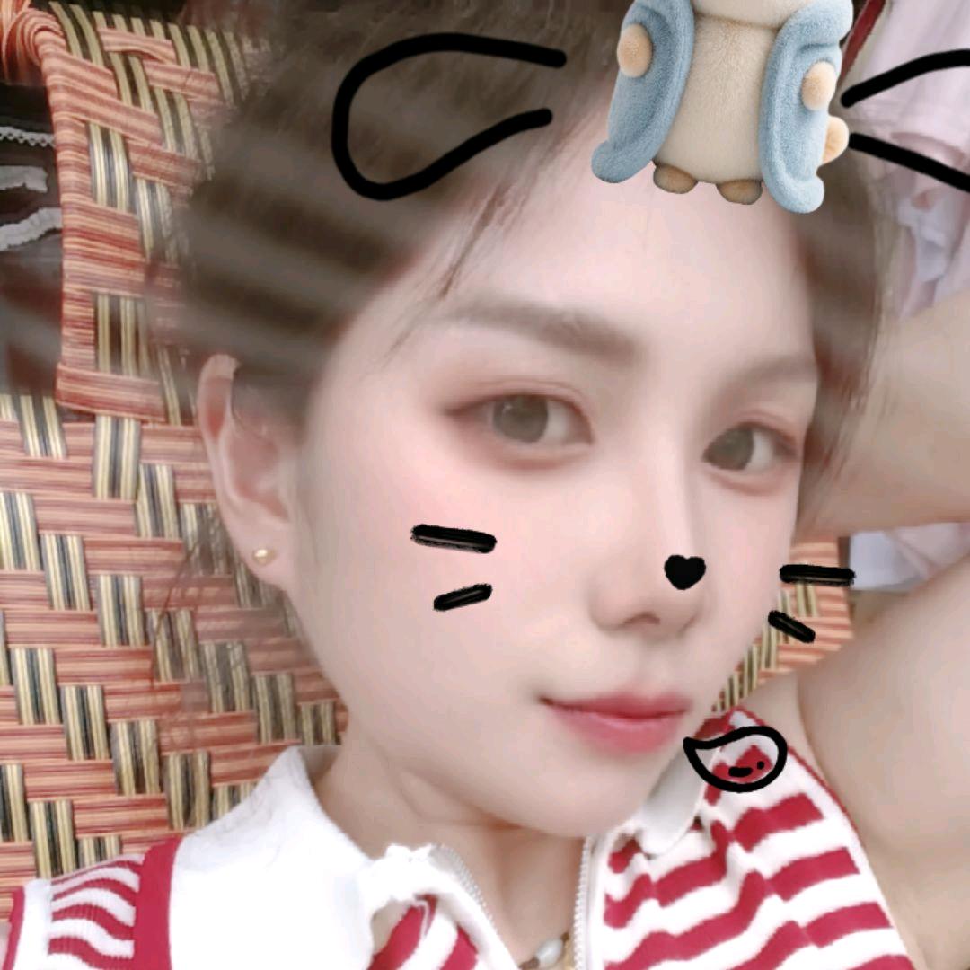 爱生活的艳艳