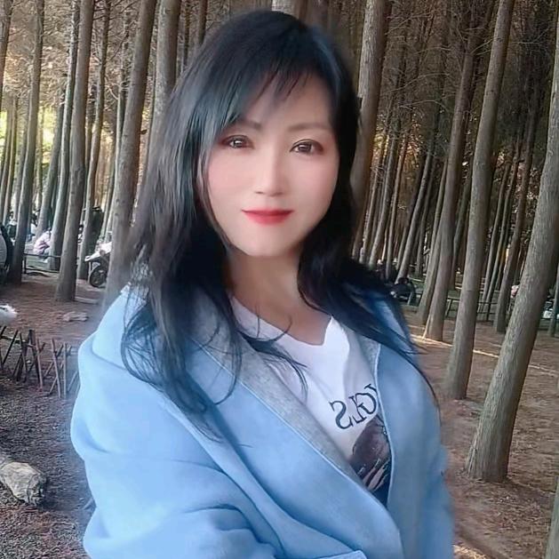 昆明七妹618小号《喜欢伤感的歌曲》