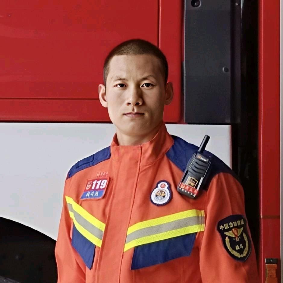 蓝焰青春🇨🇳@蓝焰周教练