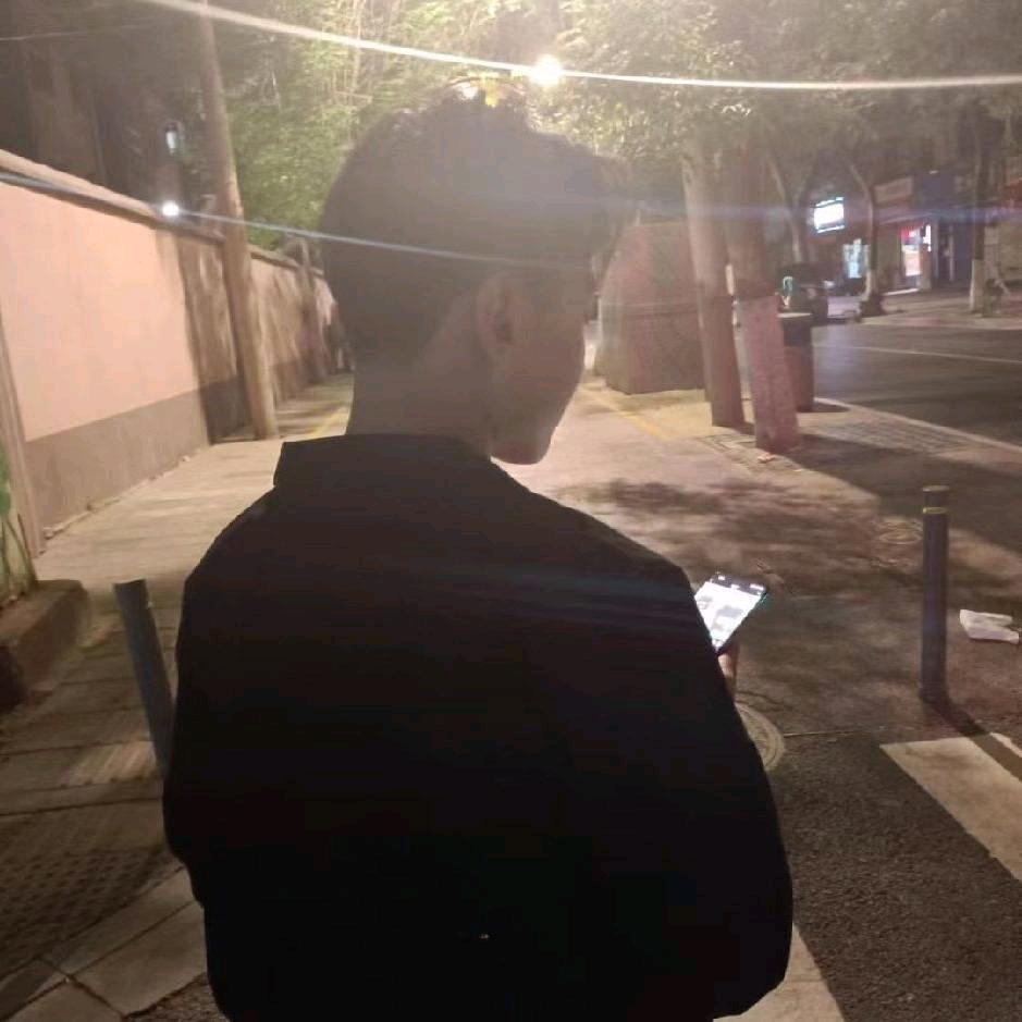 李深情.