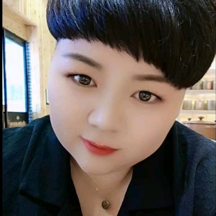 li笑笑