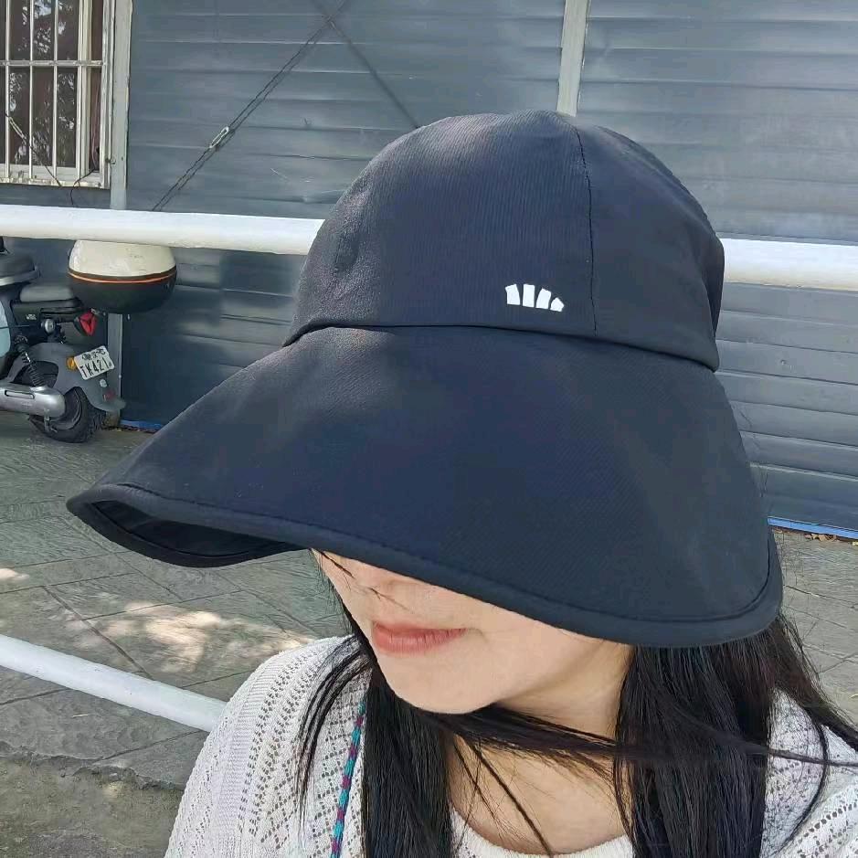 爱撒野的窝窝小姐