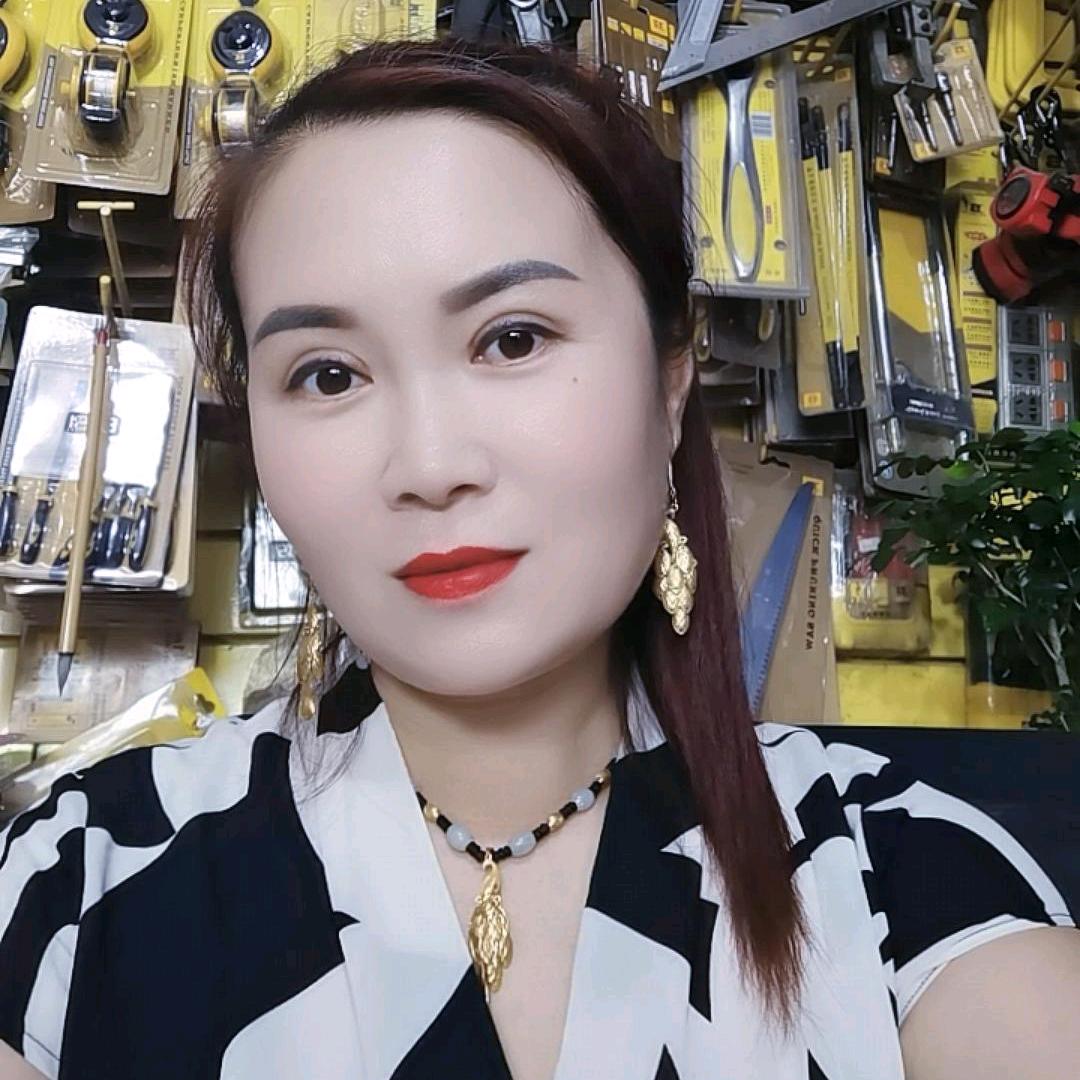 重庆奉节凤华五金机电王乔