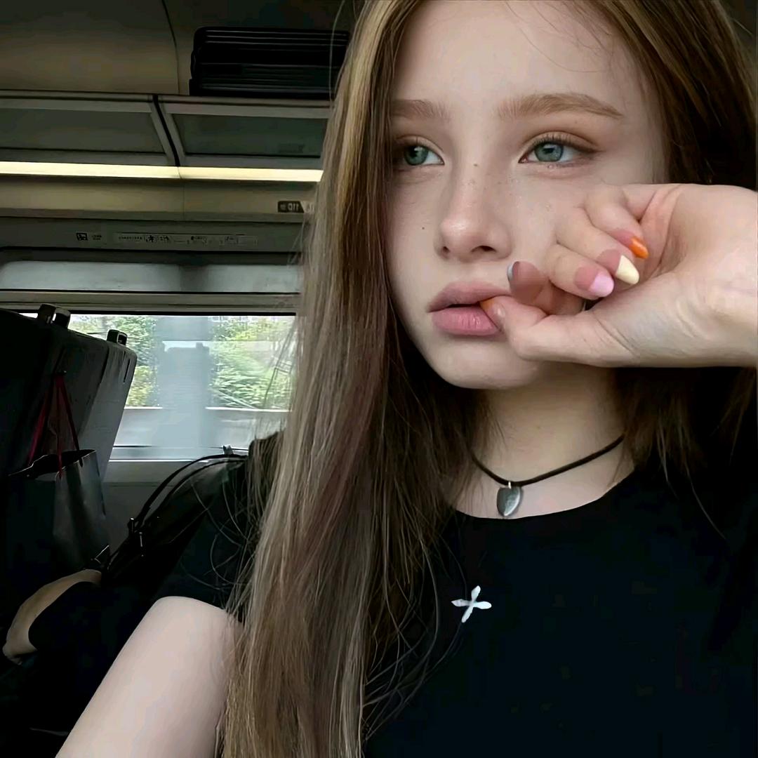 待如我长发及腰.