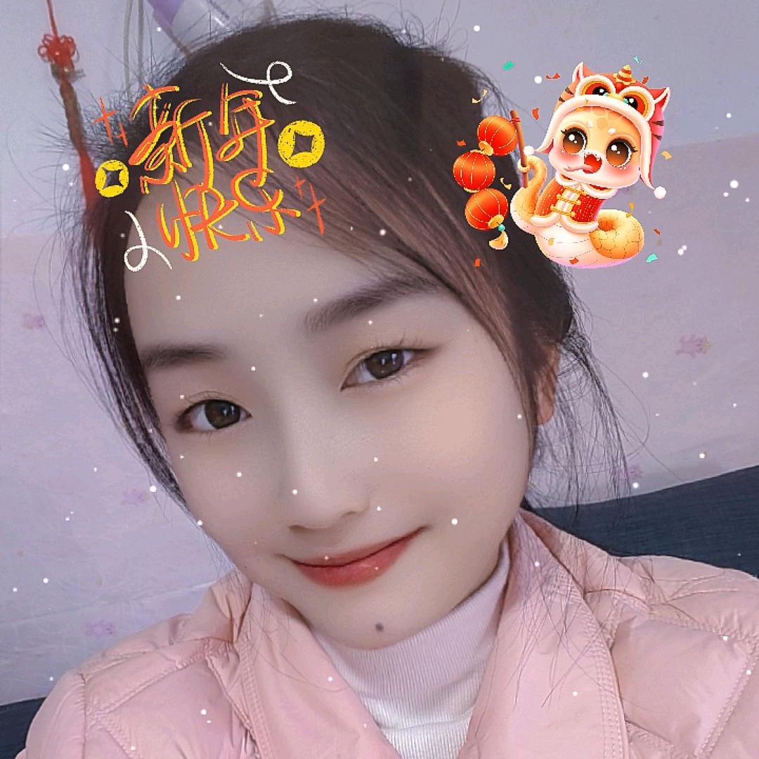 小  阿  姨