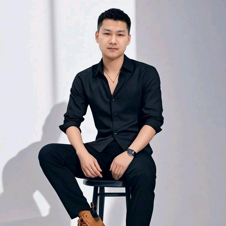 莫抬头，天不知
