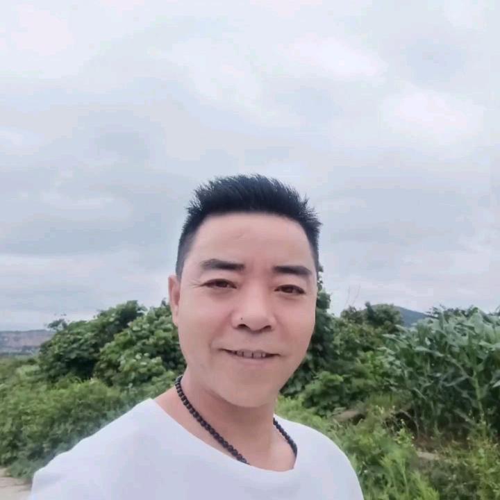 江哥（）